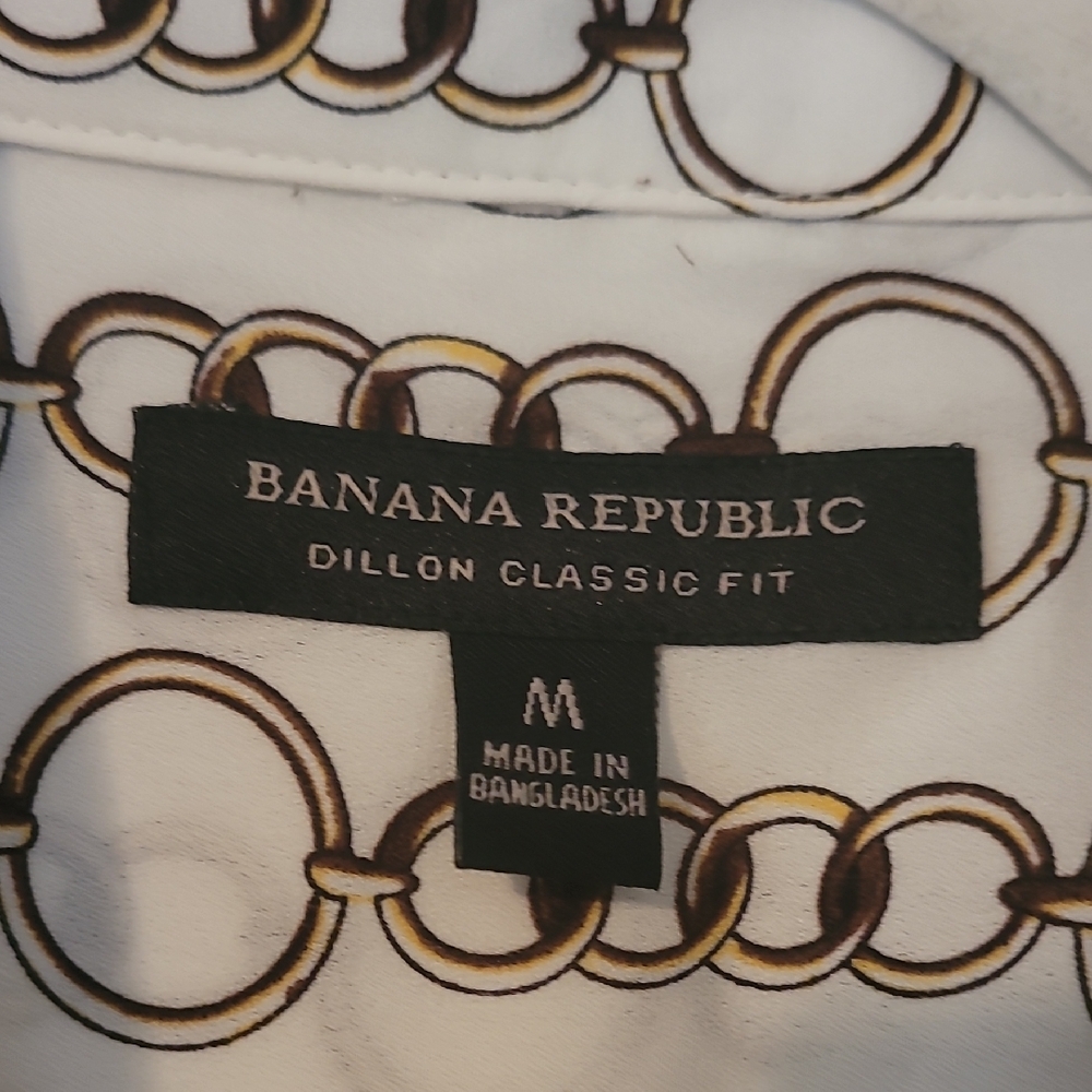Banana Republic White Button-Down Blouse with Black Chain Pattern - Picture 2 of 8
